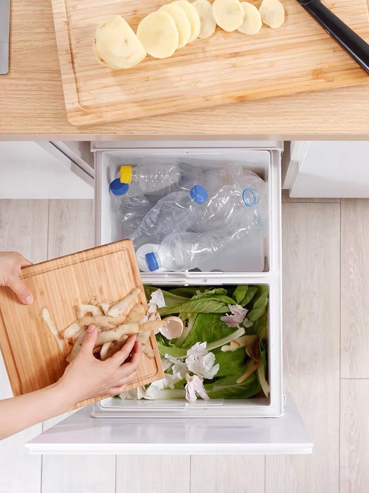 thùng rác đôi gắn cánh